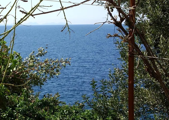 189b アパート ザヴァラティサ