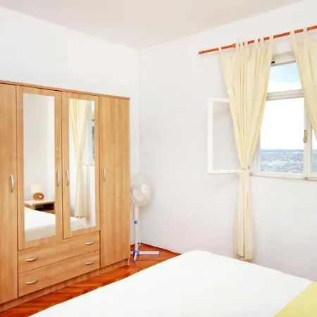 189b Apartment *