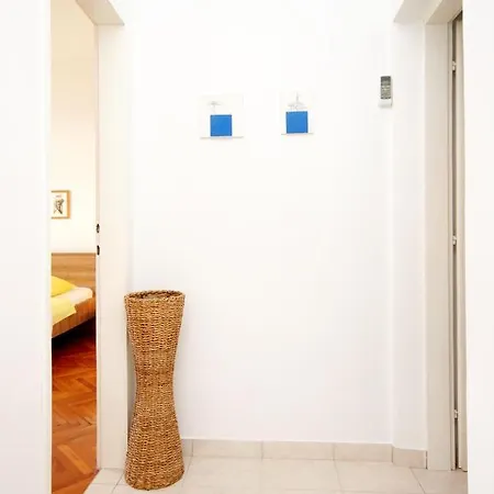 189b Апартаменты Завалатица